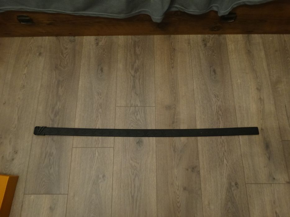 Curea Louis Vuitton bărbați neagră 105 cm + Cutie, Dustbag și Pungă cadou