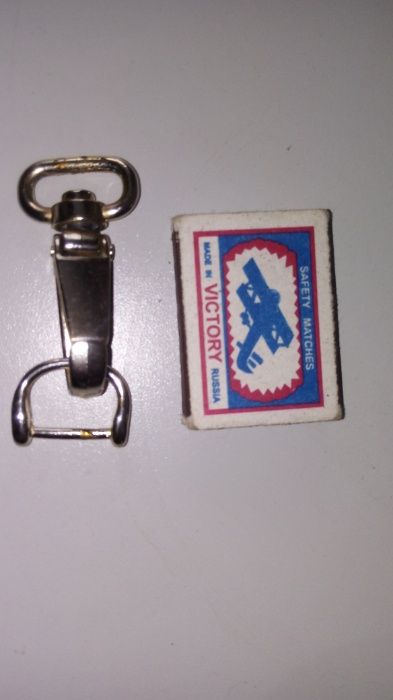 Застежки карабины,нитки для вышивания