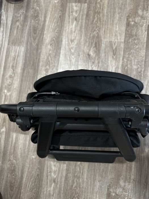 Продам коляску anex air-Z