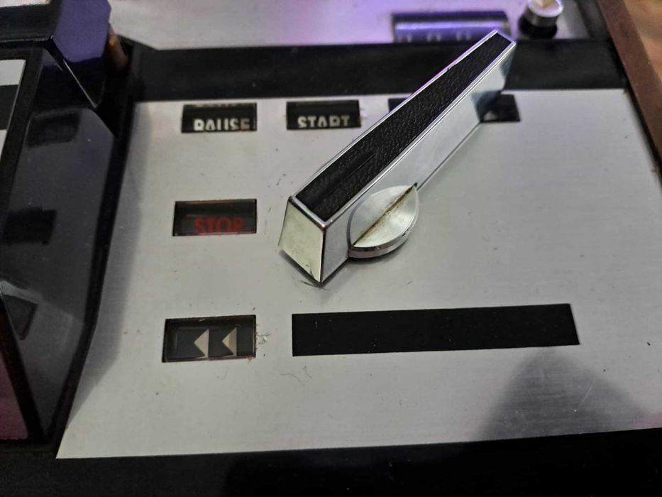 Магнетофон grundig