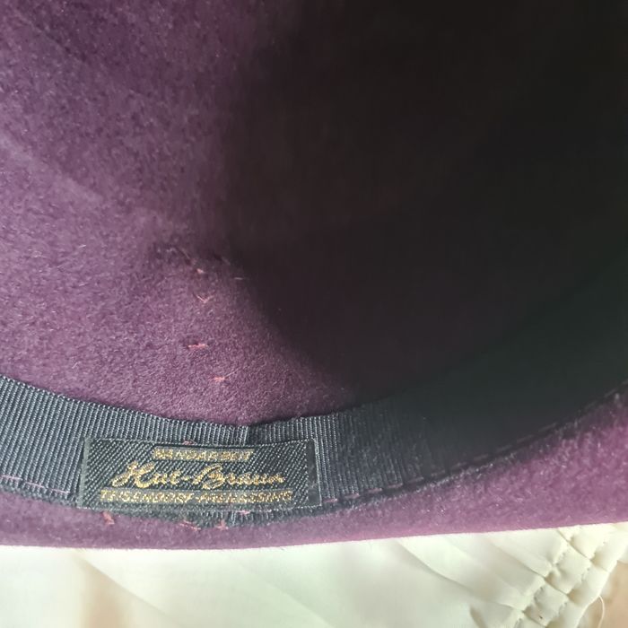 Vand trei pălării superbe pentru doamne