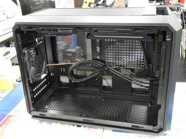 Корпус Cougar QBX Kaze (Mini-ITX)