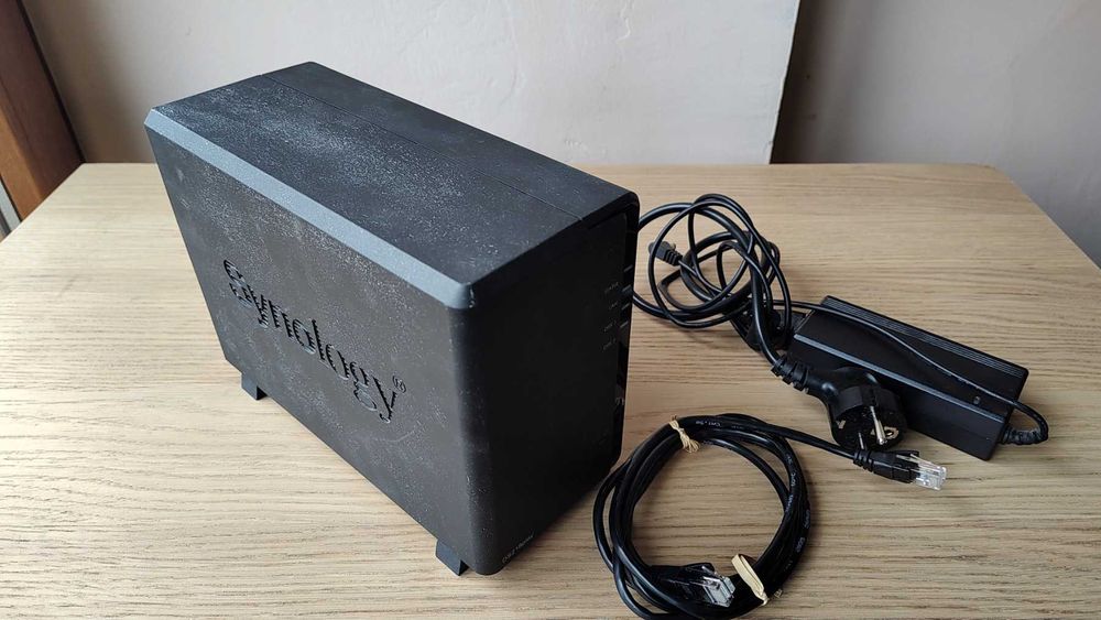 Synology NAS DiskStation DS218 PLAY - 4 ядрен 1.4GHz, 1GB ram