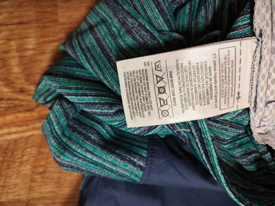 Adidas Wind Оригинална дамска грейка / Яке Размер  XL  НОВО