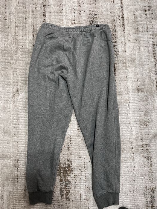 Сиво долнище Puma