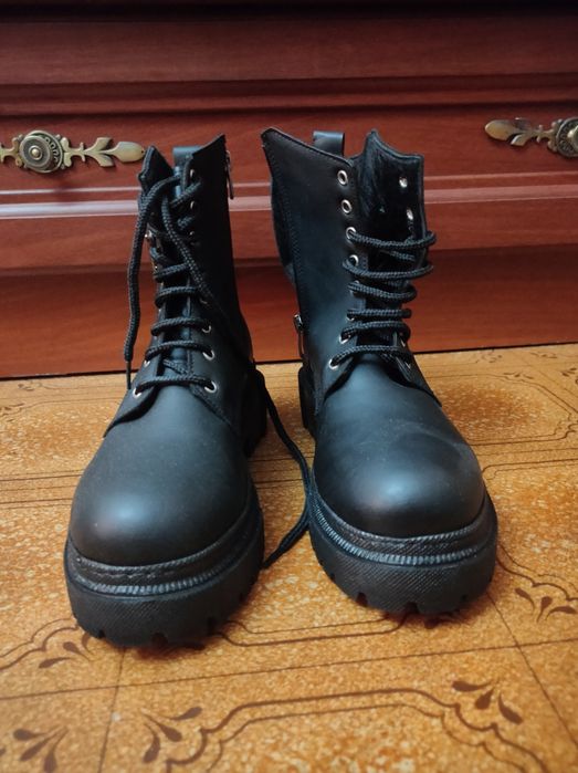 Продам ботинки (берцы)Новые