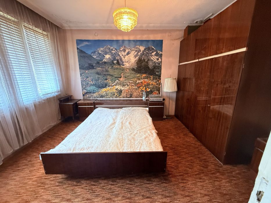 Продава се Етаж от къща в Чирпан - 400 кв.м за 82 €/кв.м - Снимка #4