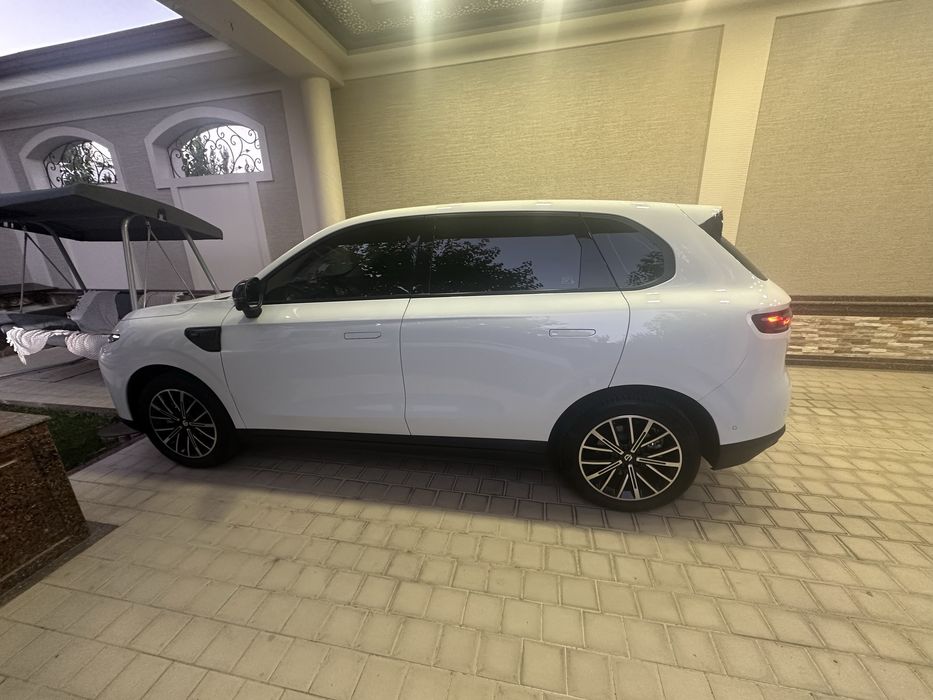 Leapmotor b10 своя 2025 года