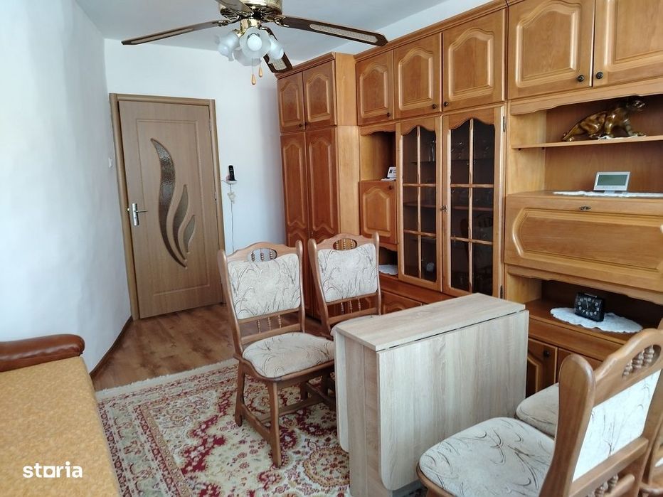 cv 59 Al.Rotunda, apartament 2 camere decomandat, etaj intermediar