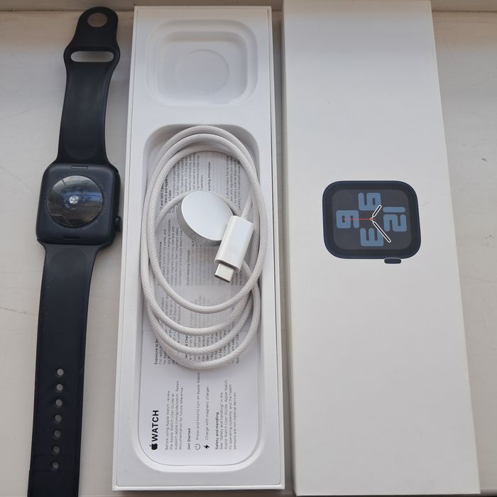 Продам Apple Watch бу