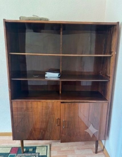Продам шкаф для посуды