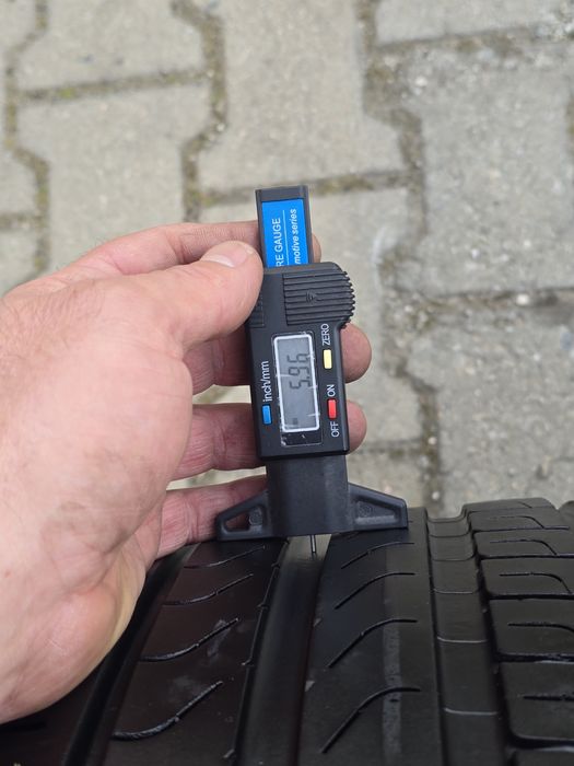 245 40 18 Pirelli