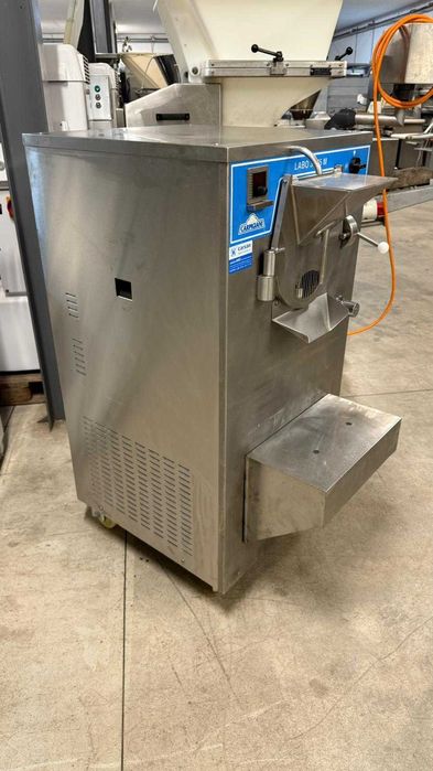 Masina  profesionala de inghetata CARPIGIANI