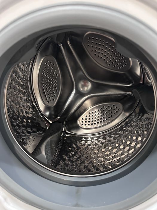 Masina de spalat Tesla