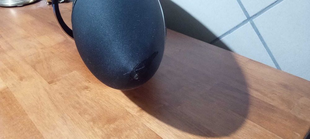 Boxa Bowers & Wilkins Zeppelin