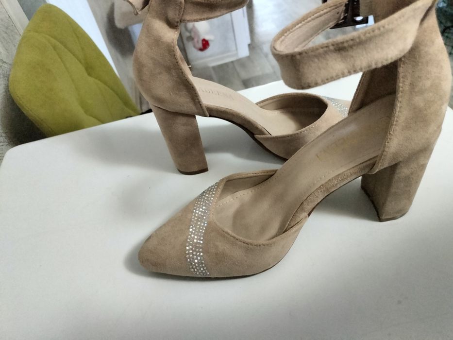 Туфли новые 37-38 р