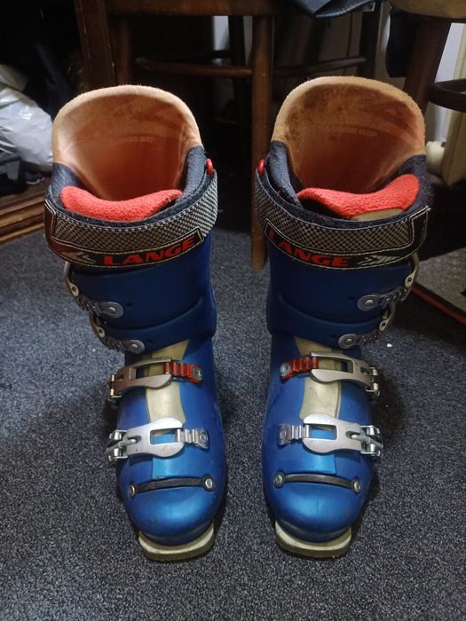 Лыжные ботинки Lange comp 120mf.Размер 9-317 мм.