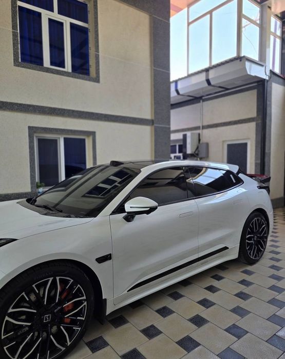 Zeekr 001 you z sport 789 л.с