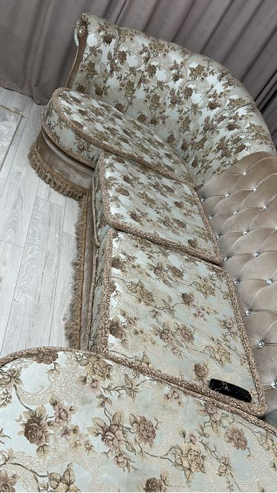 Диван большой П-образный