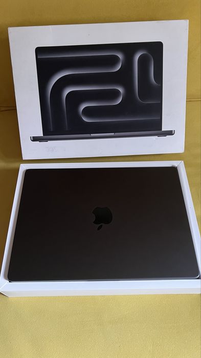 Продам Macbook pro 14* M3 Max