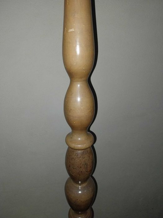 Cuier din lemn si bronz