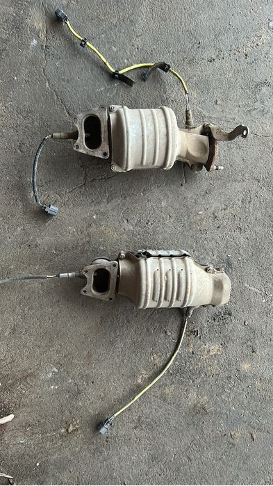 Катализатор продаеться