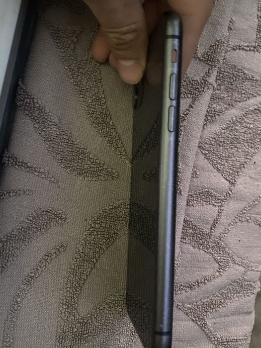 iphone11 в хорошем состояни 64гб