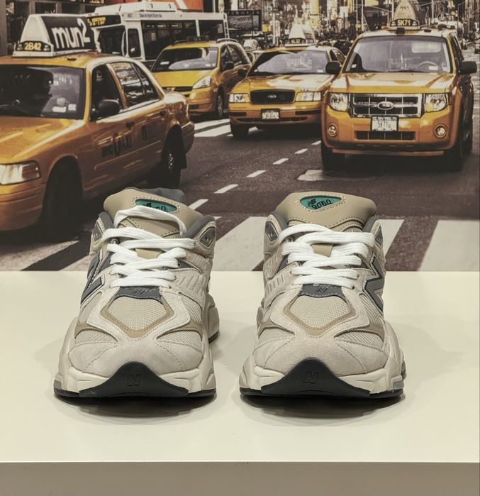 New Balance 9060 Bage