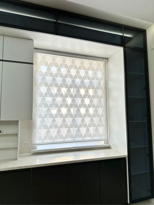 жалюзи-- жалюзи.