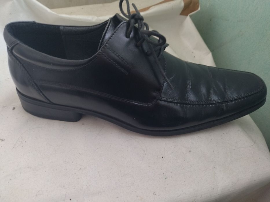 Продавам мъжки обувки