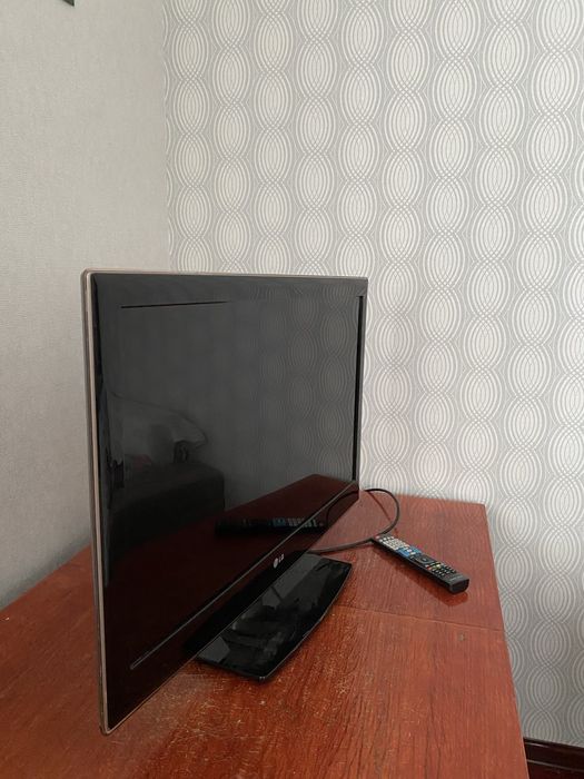 Продам Телевизор LG