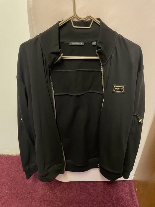 Hanorac Balmain luat din Mall Dubai