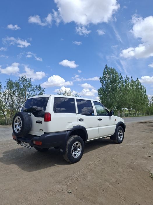 FORD MAverick 1996 ( Analog- Nissan Terrano II  )