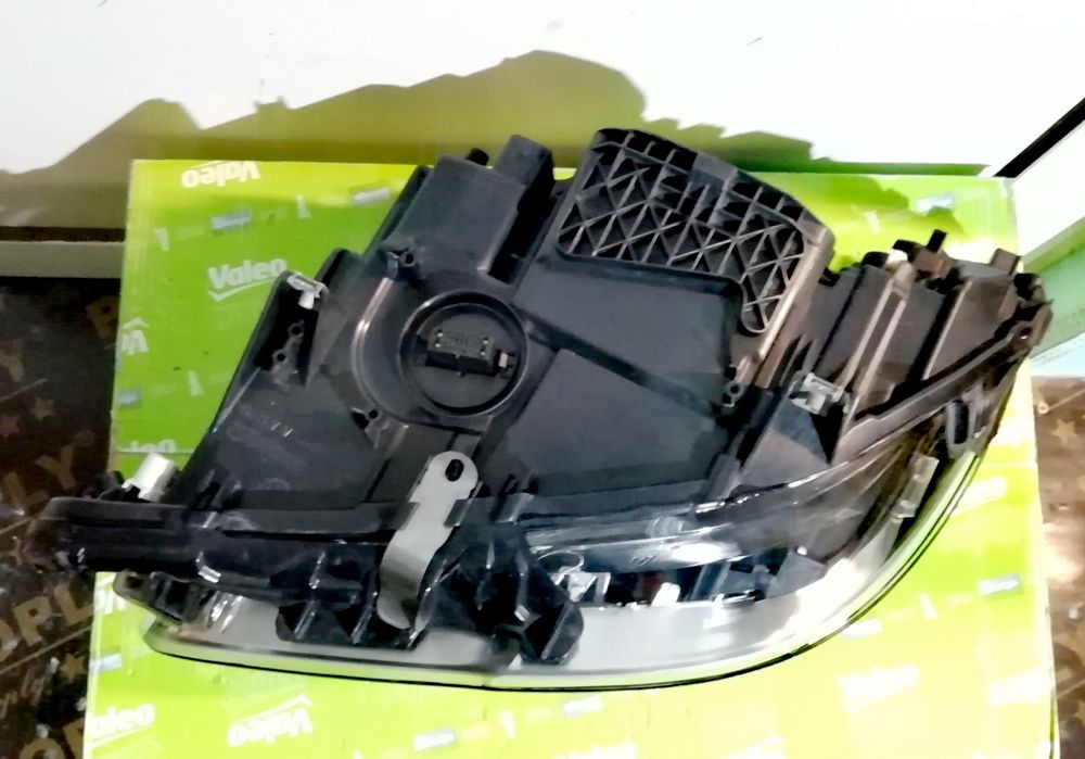 Фар Фарове за БМВ 5ГТ Ф07 / BMW 5GT F07  Adaptive LED LCI.