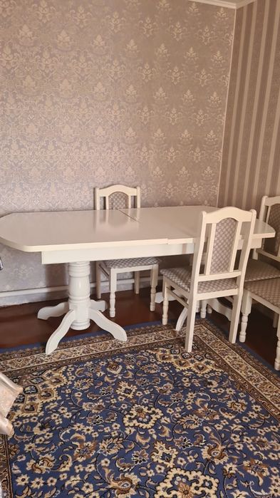 Продам стол со стульями