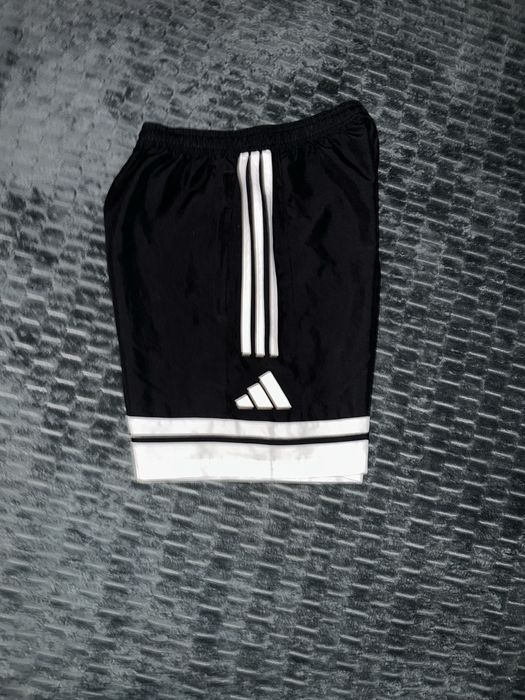 Adidas Legends 3-Stripes къси панталони