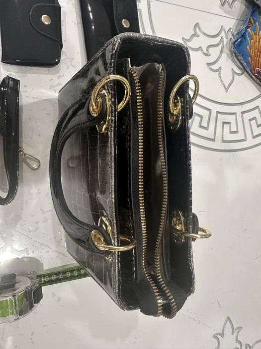 Продам женскую сумочку