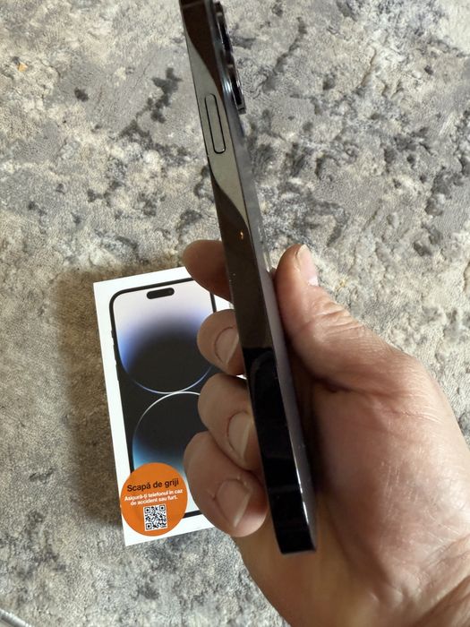 Vand iphone 14 pro max cumparat de nou impecabil