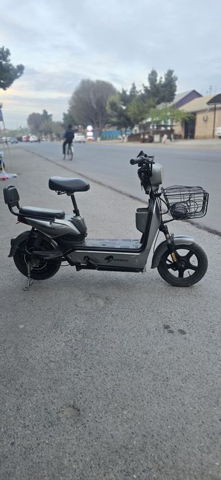 Rabochi 14 cho'ntay  skuter