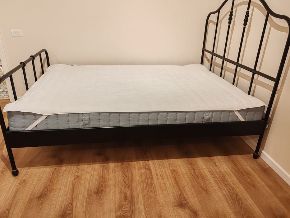 Pat cadru metalic IKEA