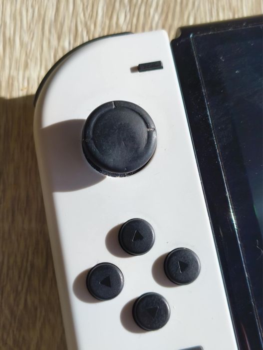 Nintendo Switch OLED (White)