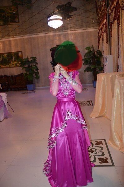 Платье вечерняя на узату