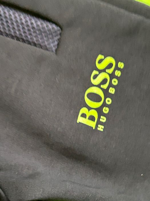 Hugo Boss спортен сет за момче 98ръст 2-3 години