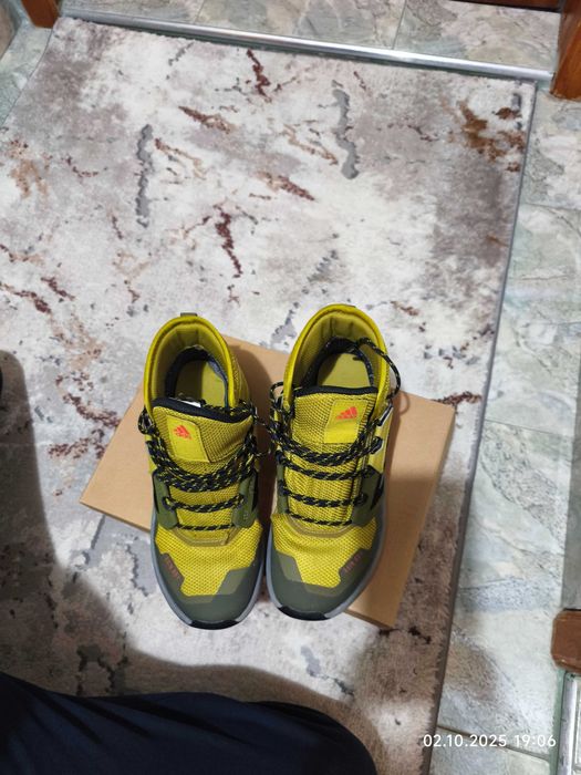 Adidas детски боти