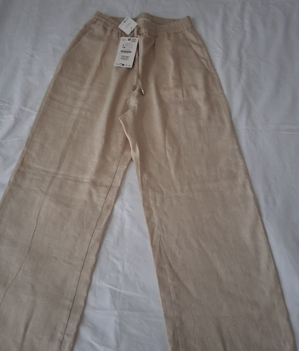 Дамски панталон на ZARA s размер.