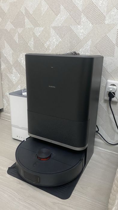 Робот пылесос продам