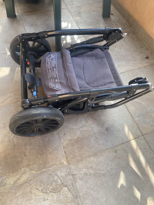 Бебешка количка 3 в 1