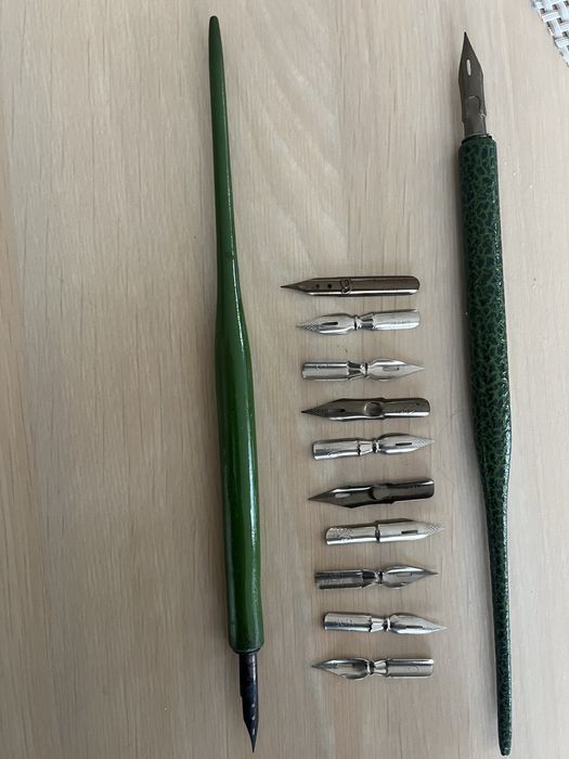 Дамски колиета с цена за брой!