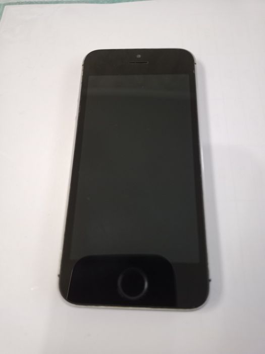 Продам Apple iPhone 5S
