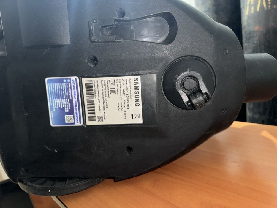 Пылесос Samsung Anti-Tangle, рабочий, Астана